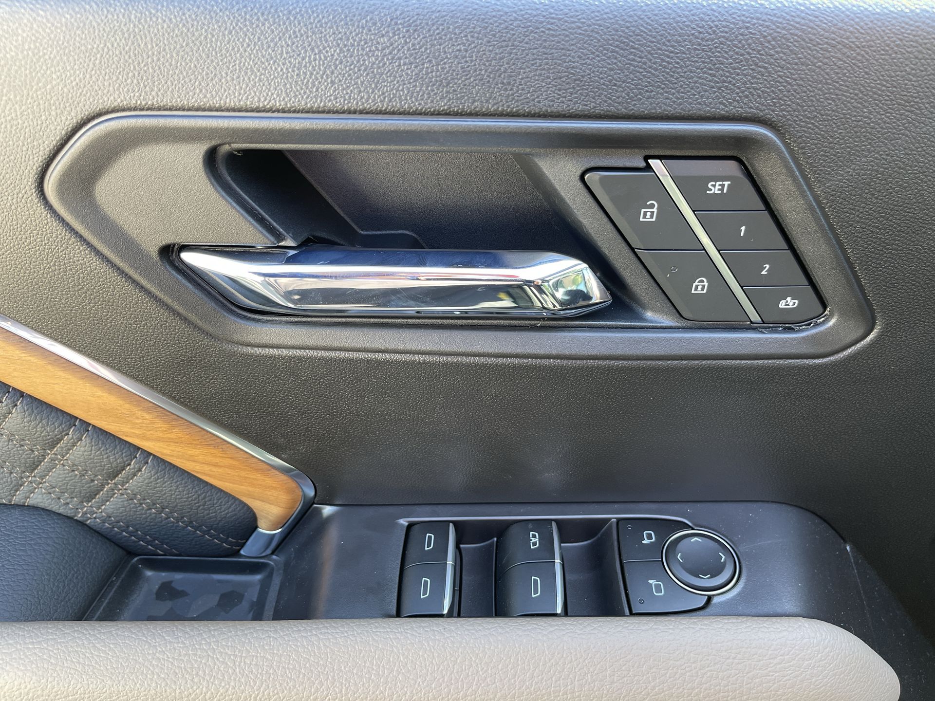 2026 Gmc Canyon Denali photo 24