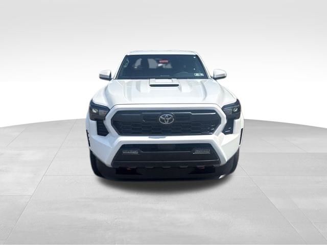 2025 Toyota Tacoma TRD Sport 4x4 Double Cab photo 9