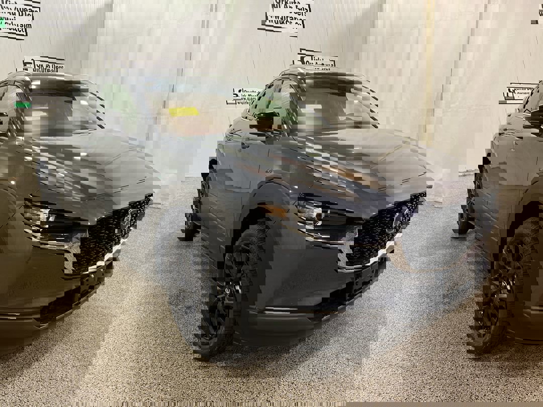 2025 Mazda CX-30 Carbon Edition's photo