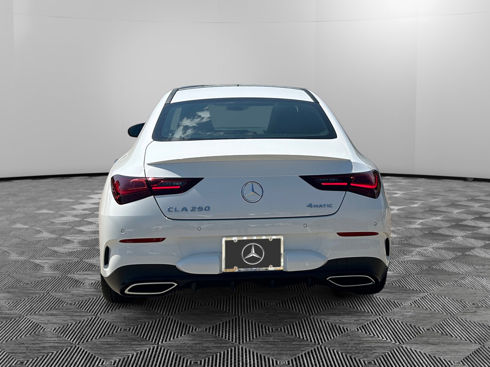 2026 Mercedes Benz CLA 250 4MATIC photo 4