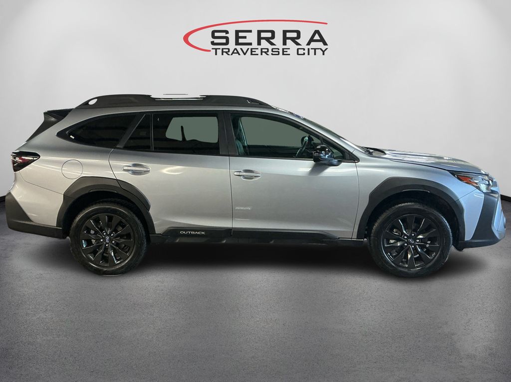 2024 Subaru Outback Onyx Edition photo 3