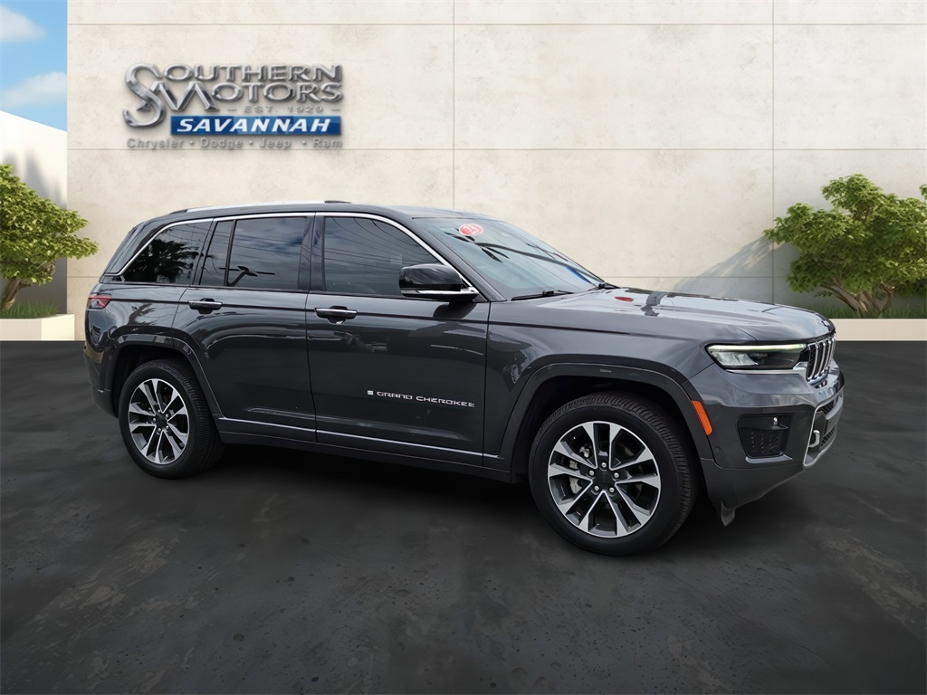 2023 Jeep Grand Cherokee Overland photo 6