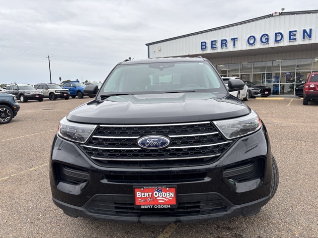 2024 Ford Explorer XLT photo 2