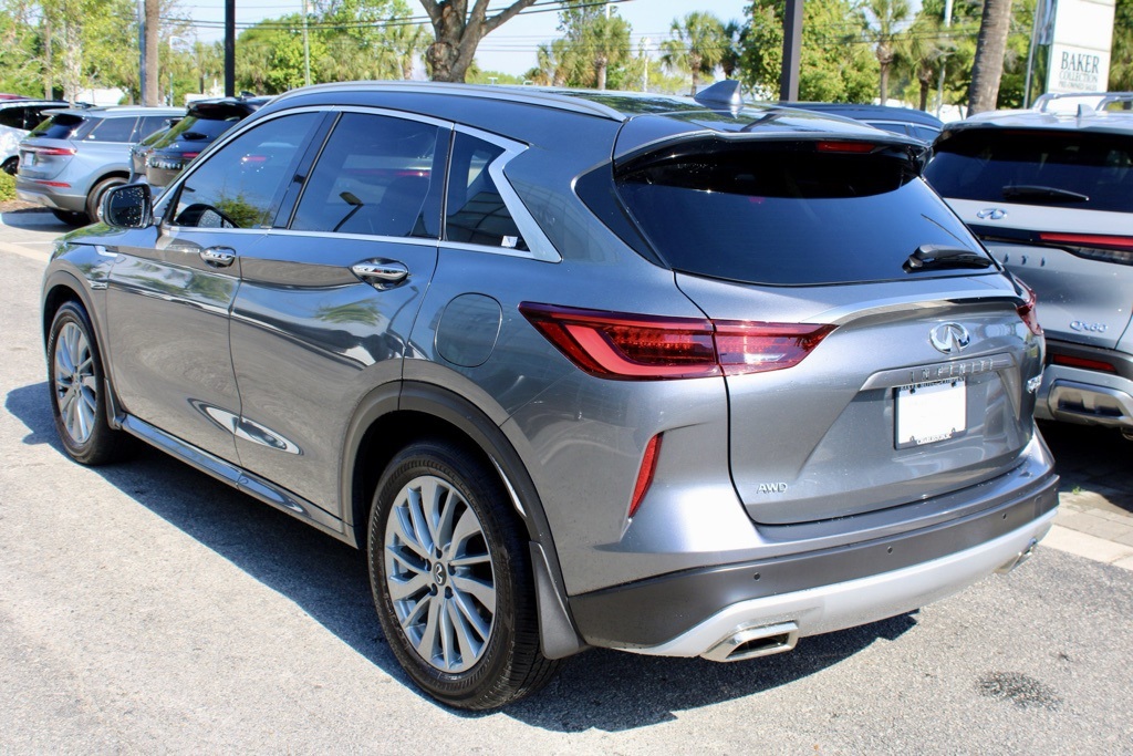 2024 Infiniti QX50 Luxe AWD photo 8