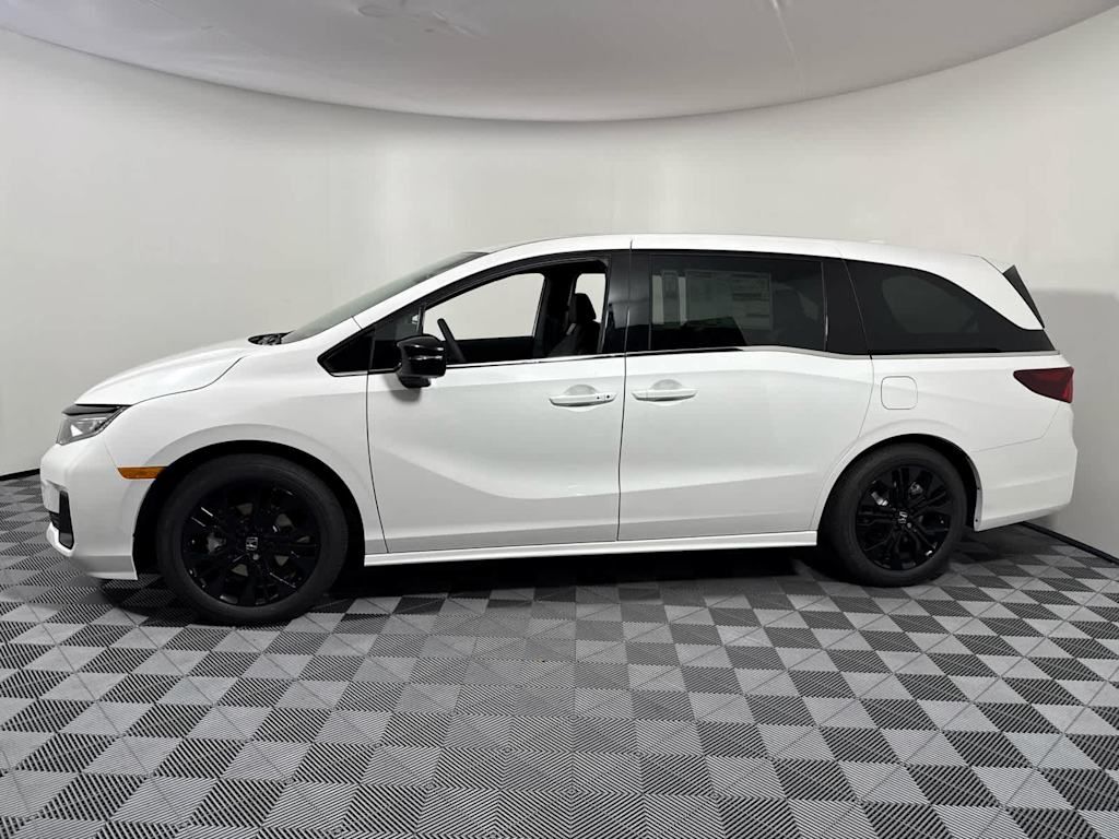 2025 Honda Odyssey photo 3
