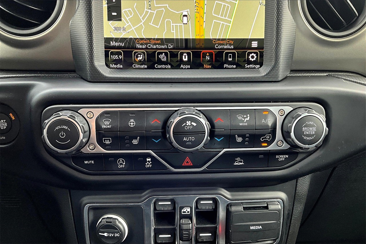 2023 Jeep Gladiator Willys photo 24