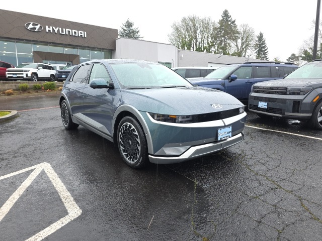 Certified 2024 Hyundai IONIQ 5 Limited with VIN KM8KRDDF8RU260118 for sale in Gladstone, OR