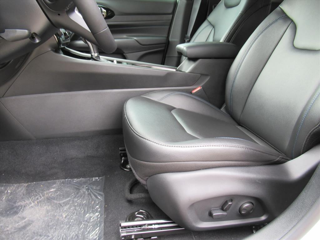 2025 Jeep Compass Limited photo 14
