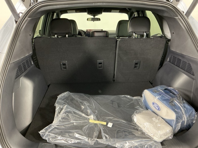2025 Ford Escape Hybrid ST-Line Select photo 28