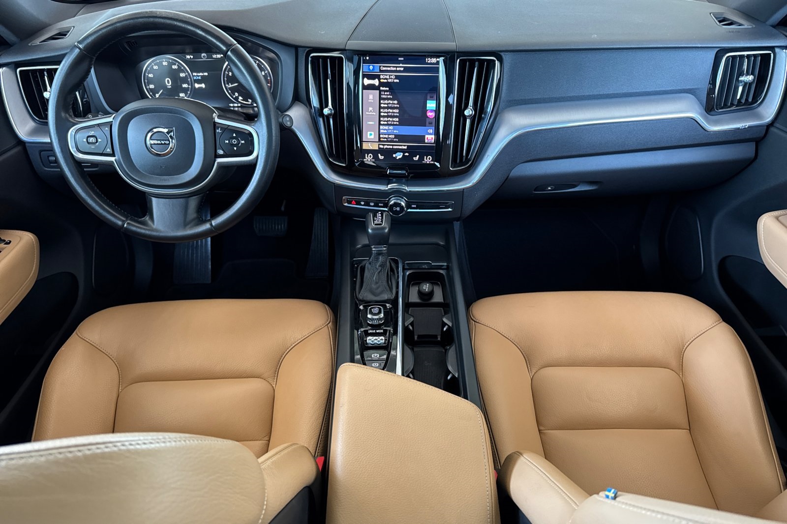 2020 Volvo XC60 T5 Momentum photo 3
