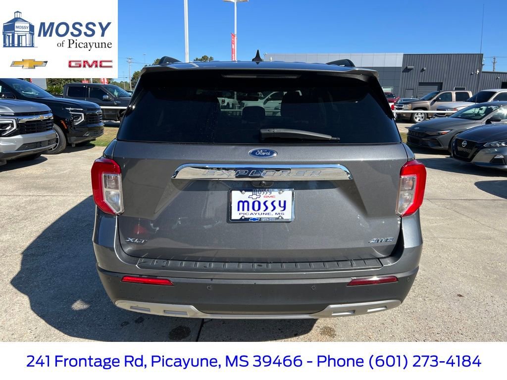 2023 Ford Explorer XLT photo 4