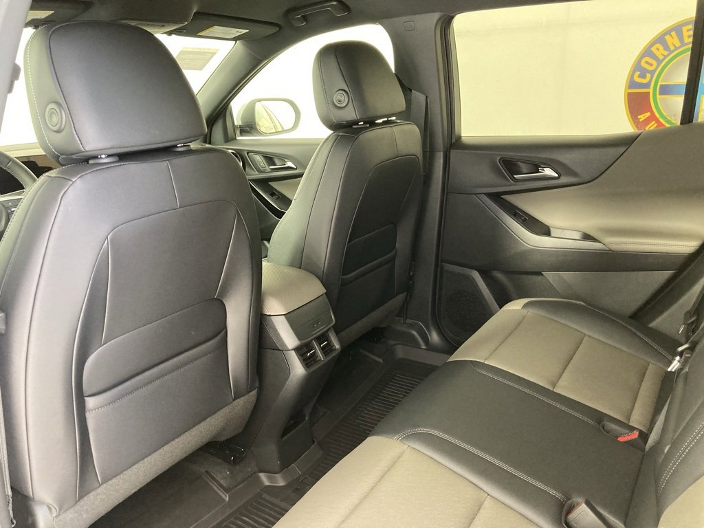 2026 Chevrolet Equinox LT photo 13