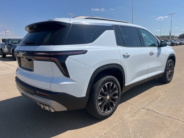 2026 Chevrolet Traverse photo 3