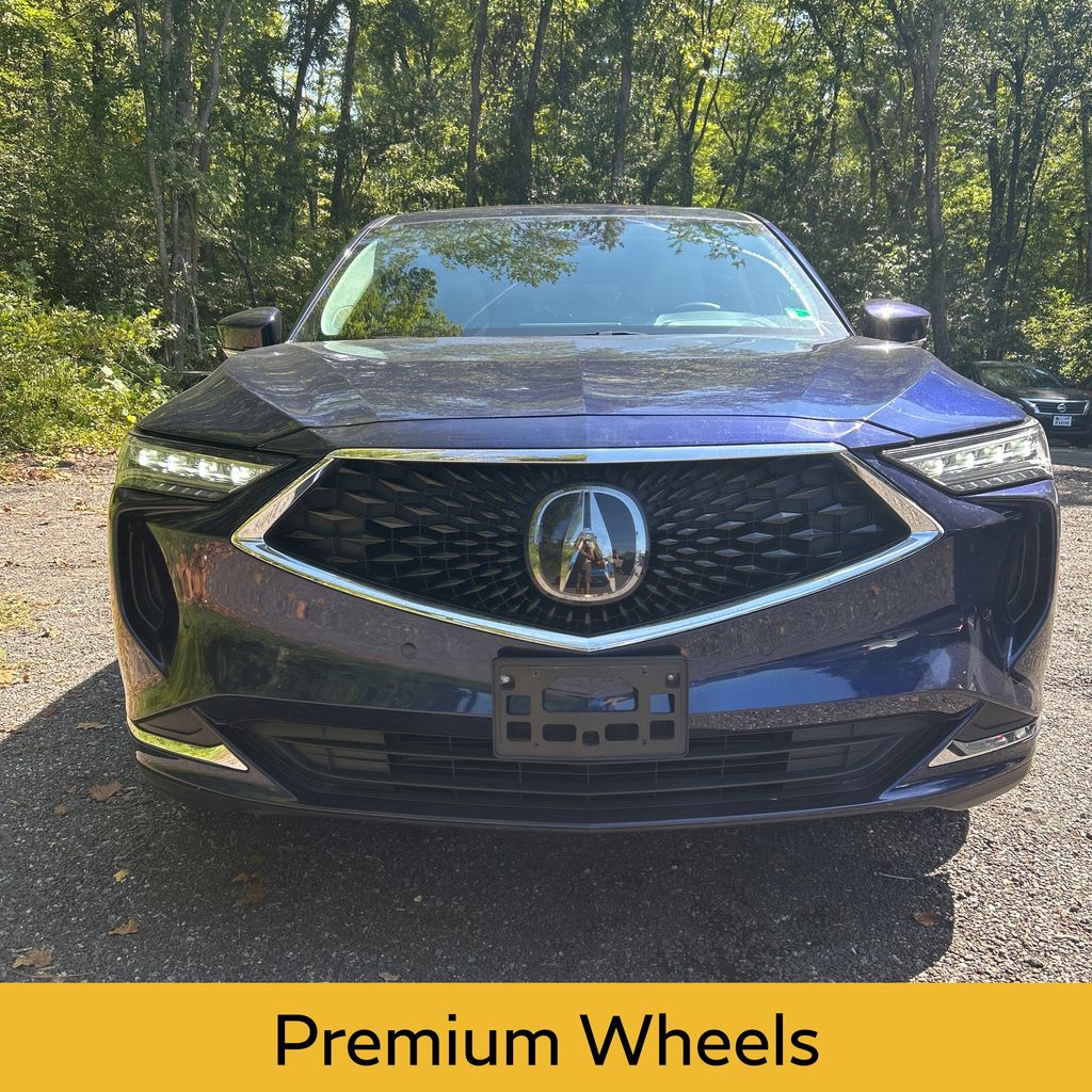 2022 Acura MDX Technology SH-AWD photo 3