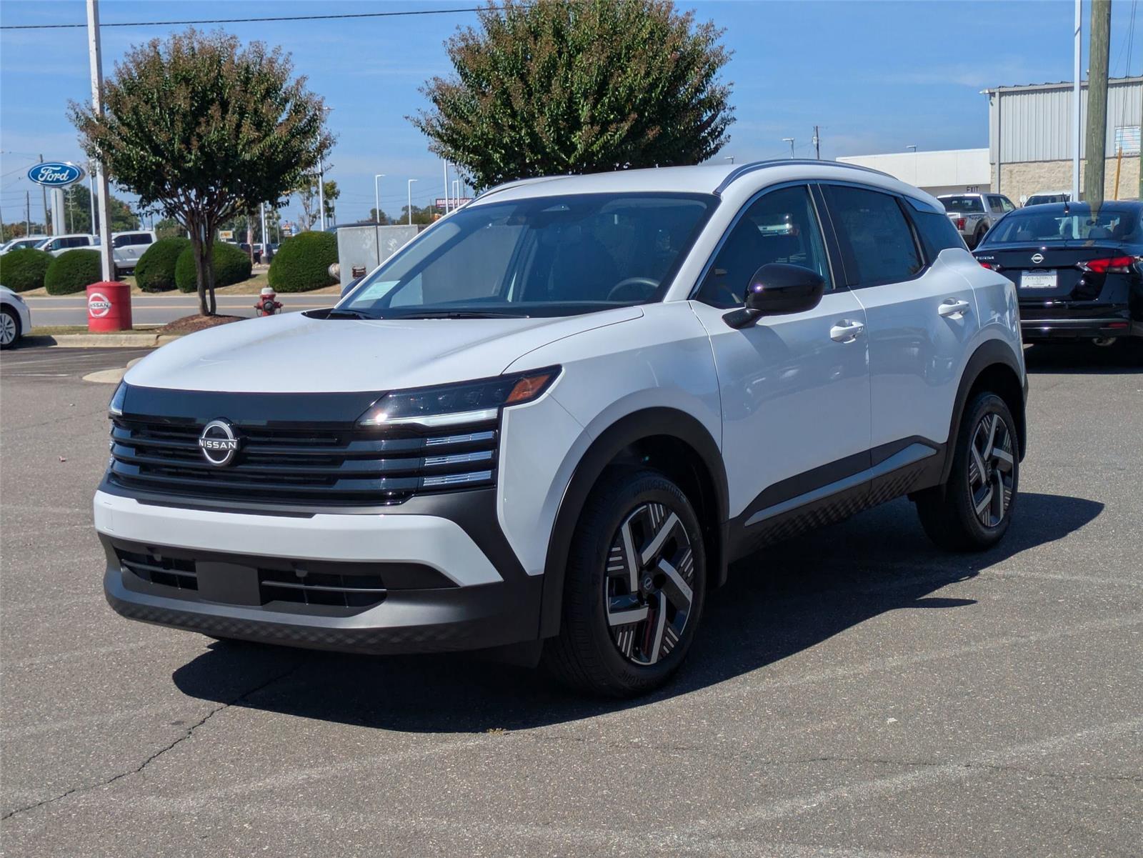 2026 Nissan KICKS SV's photo