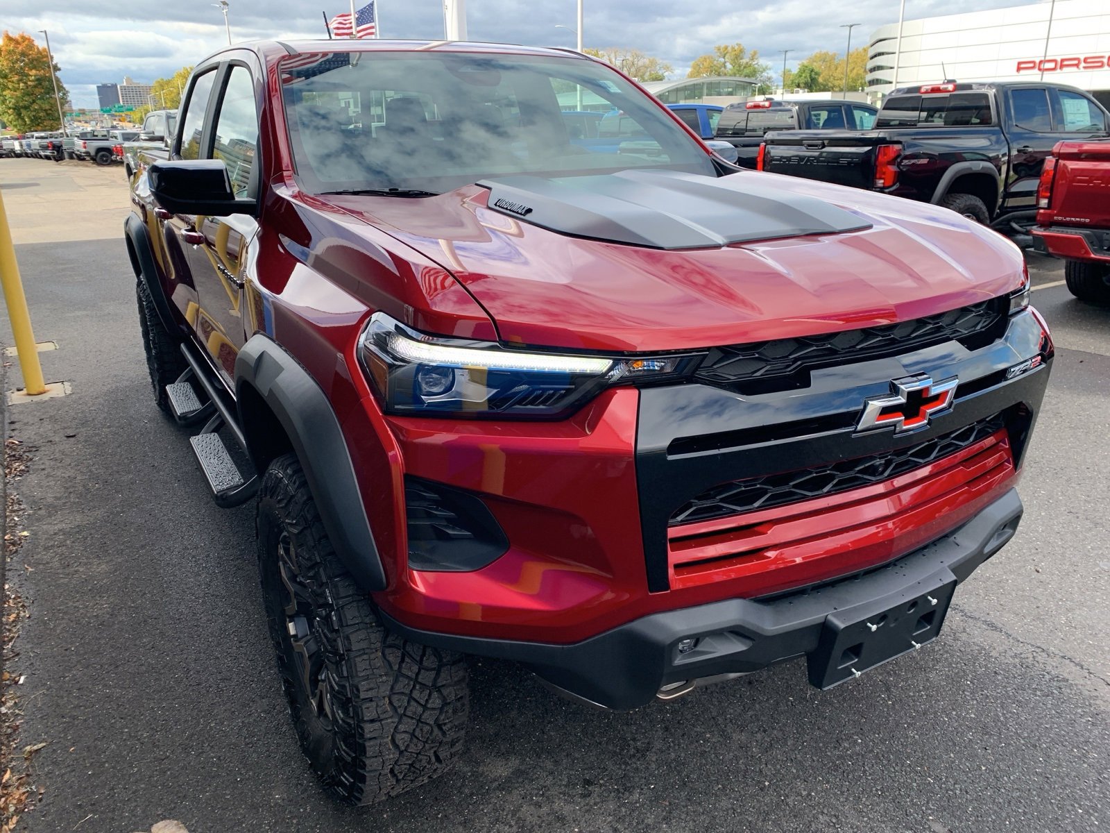 2026 Chevrolet Colorado ZR2 photo 3