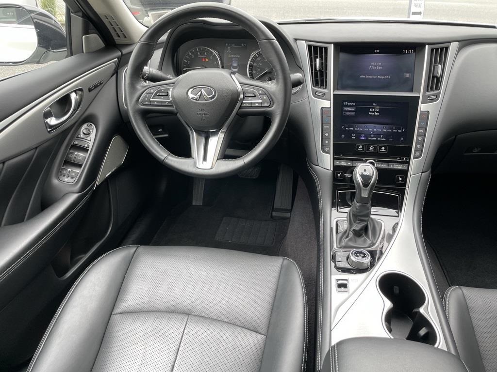 2024 Infiniti Q50 LUXE photo 8