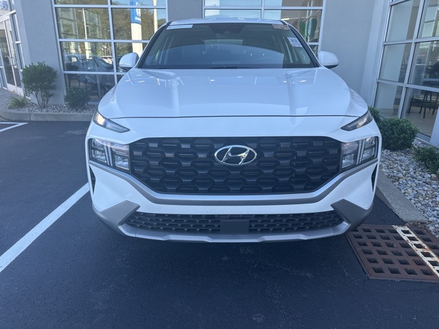 2023 Hyundai Santa Fe SE photo 2