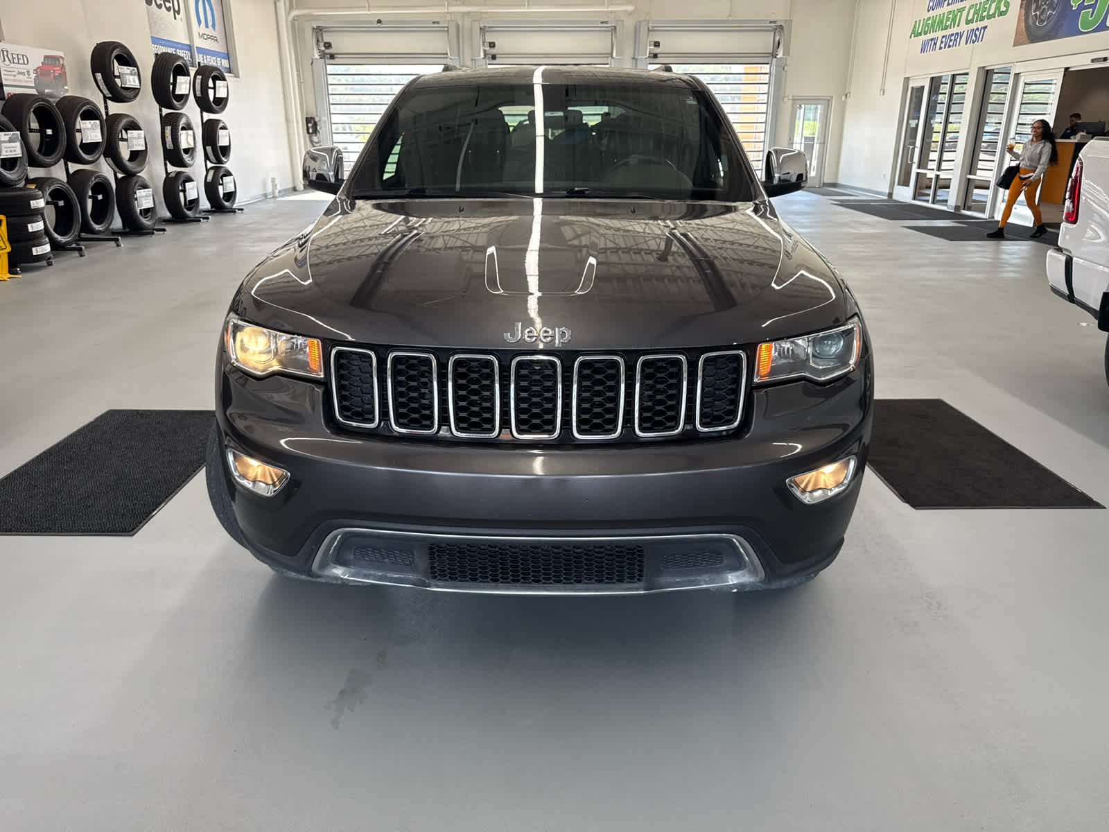 Used 2021 Jeep Grand Cherokee Limited with VIN 1C4RJFBG2MC533845 for sale in Kansas City