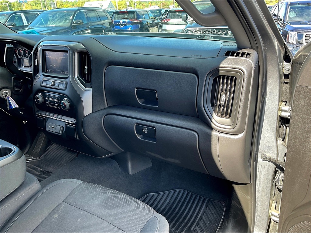 2022 Chevrolet Silverado 1500 Custom photo 12