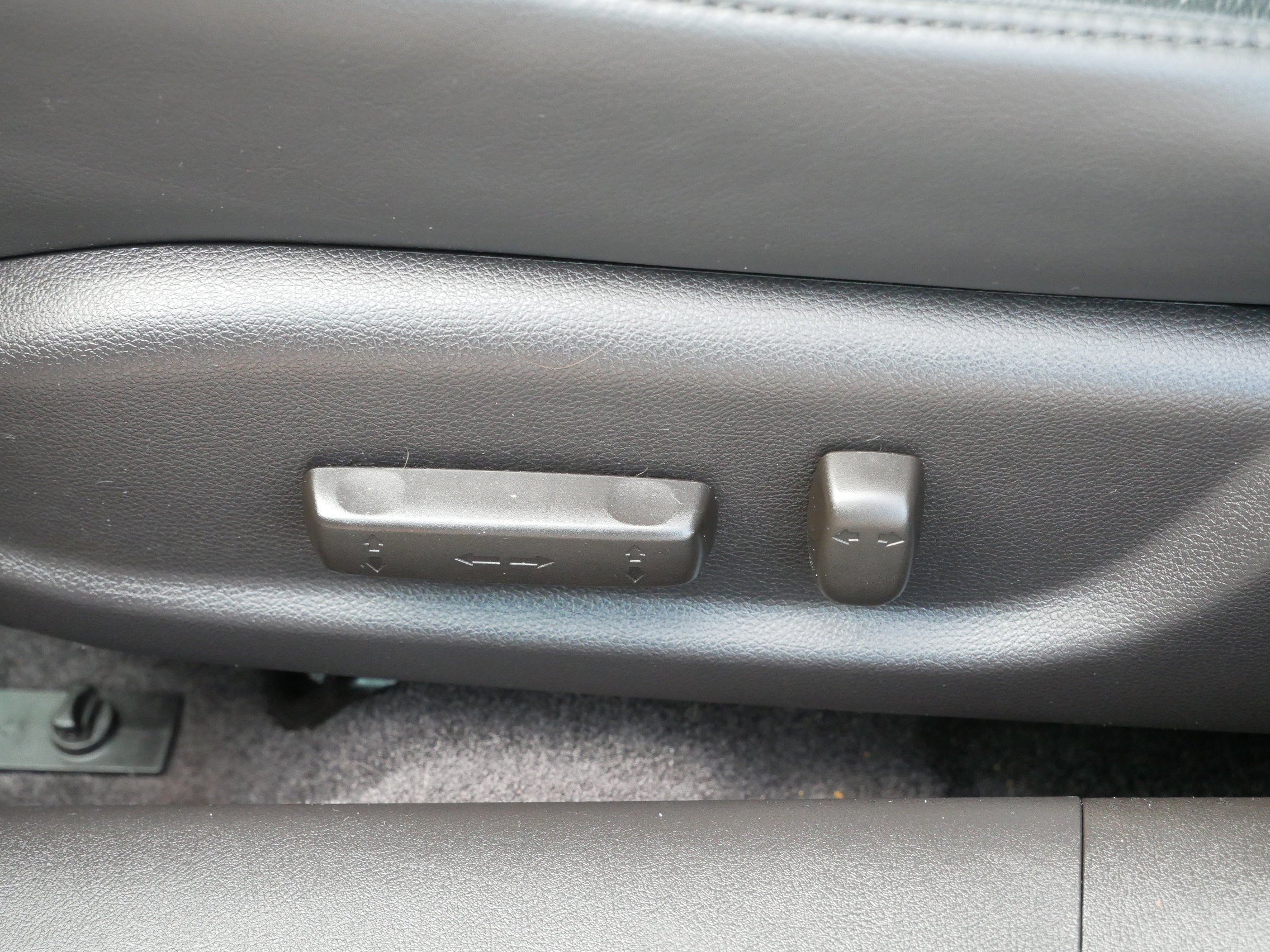 2010 Acura TSX Technology photo 18