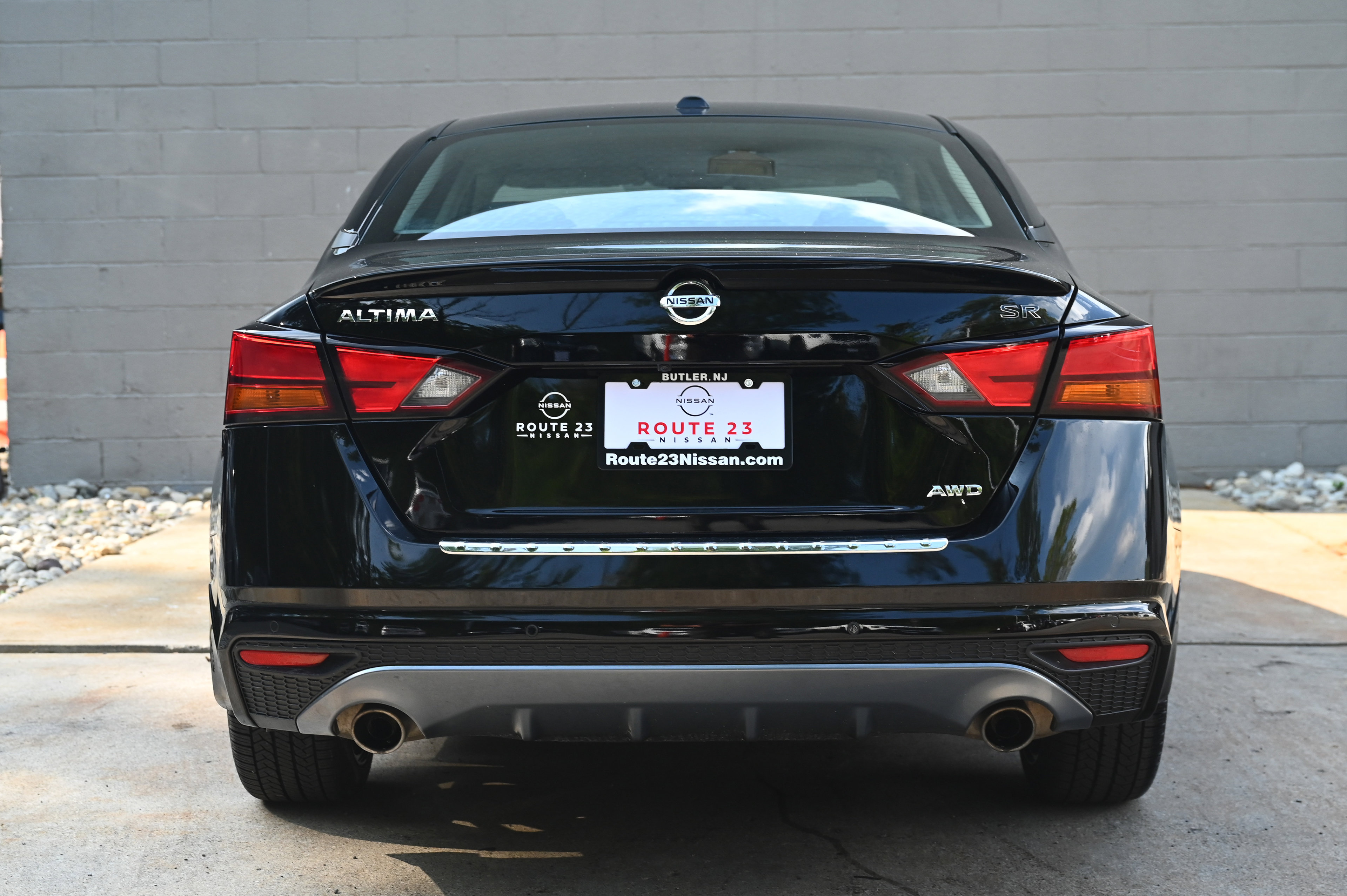 2022 Nissan Altima 2.5 SR photo 7