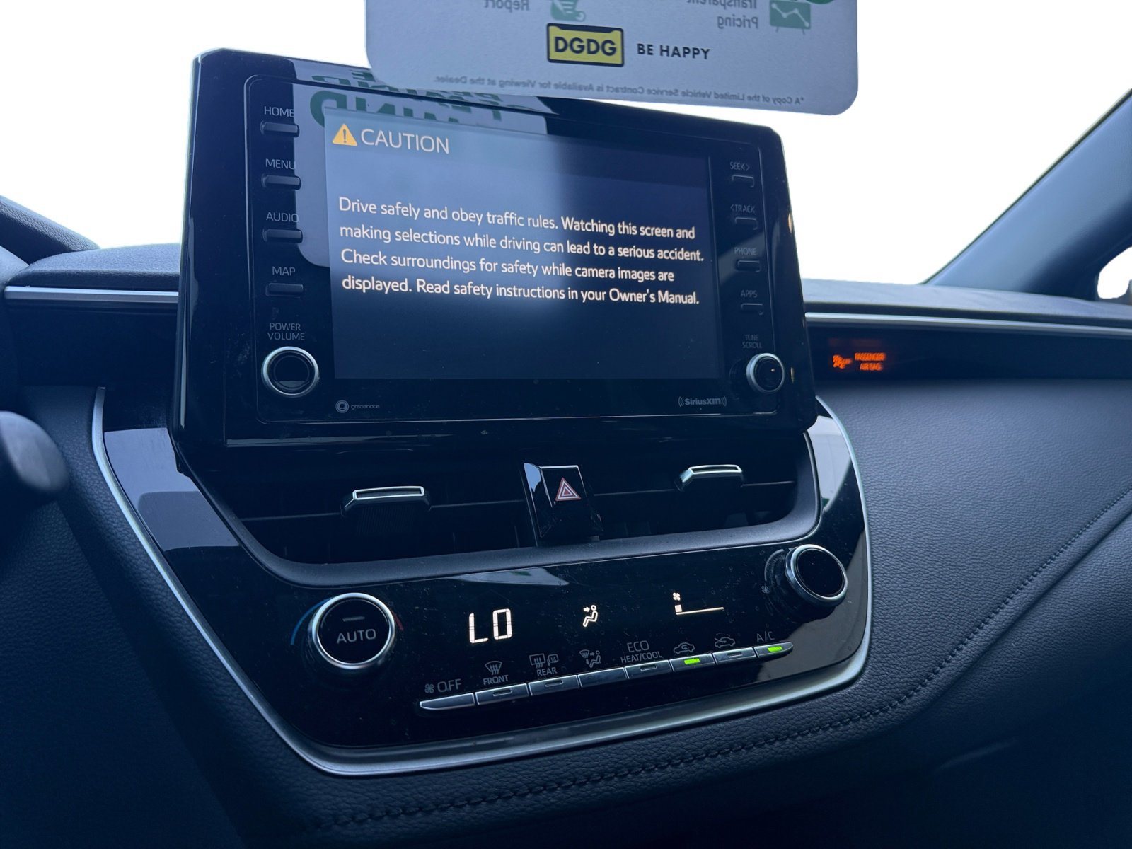 2022 Toyota Corolla SE photo 12