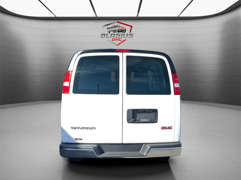 2023 Gmc Savana 2500 Cargo photo 3