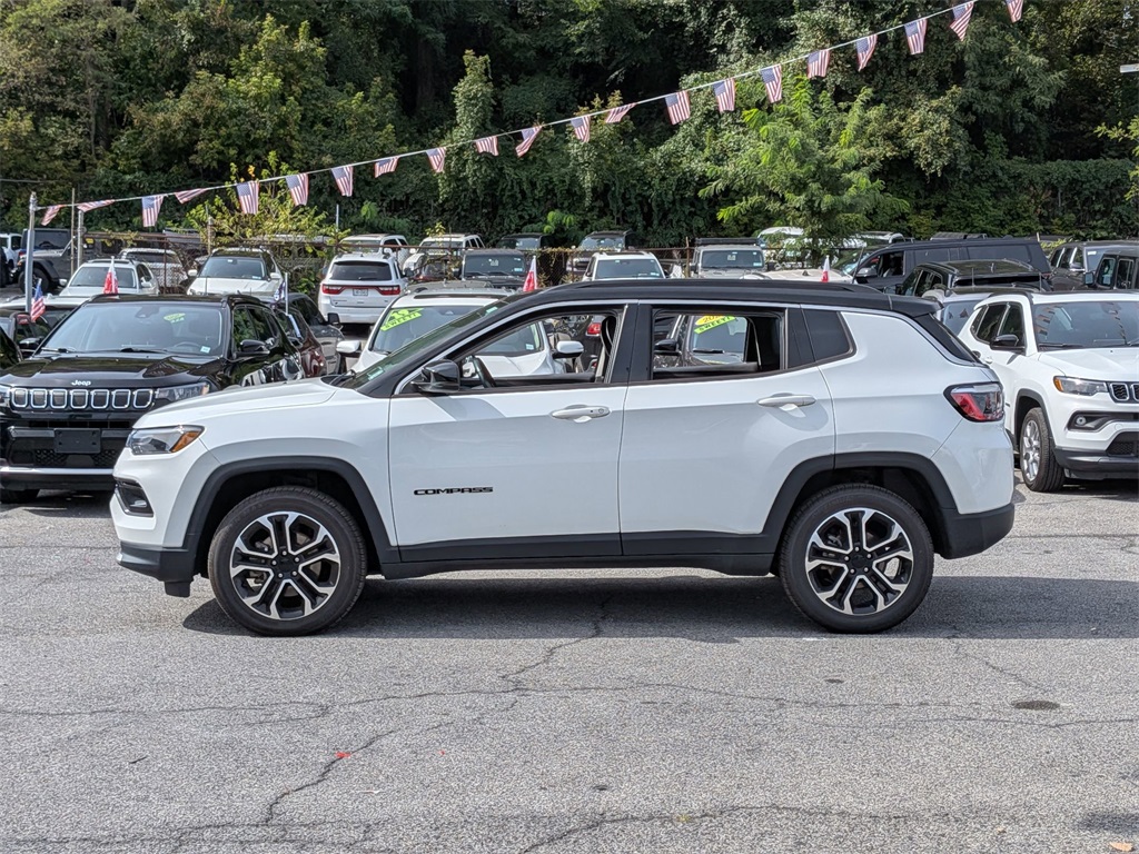 2022 Jeep Compass Limited photo 4