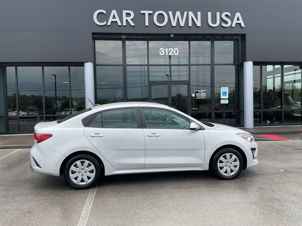 2023 Kia Rio LX photo 8
