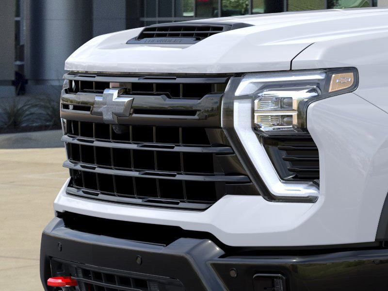 2025 Chevrolet Silverado 2500HD LTZ photo 13