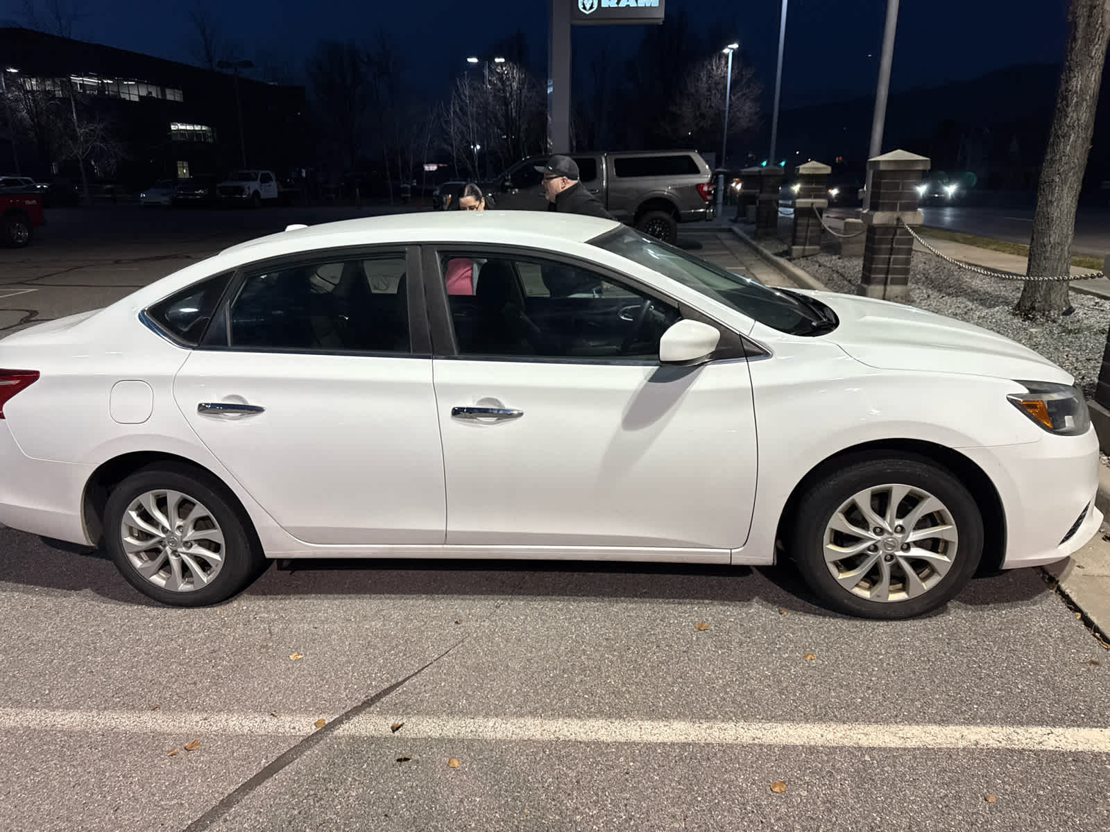 2018 Nissan Sentra SV's photo