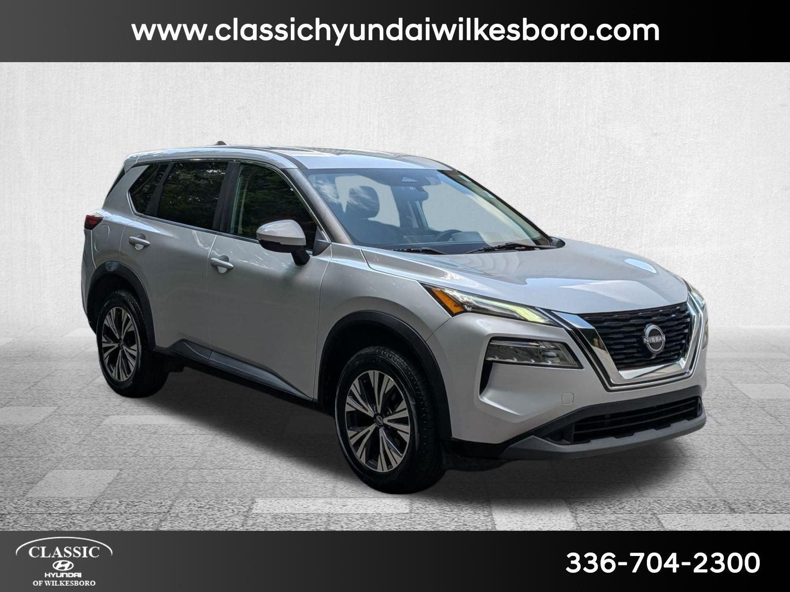 2022 Nissan Rogue SV photo 3