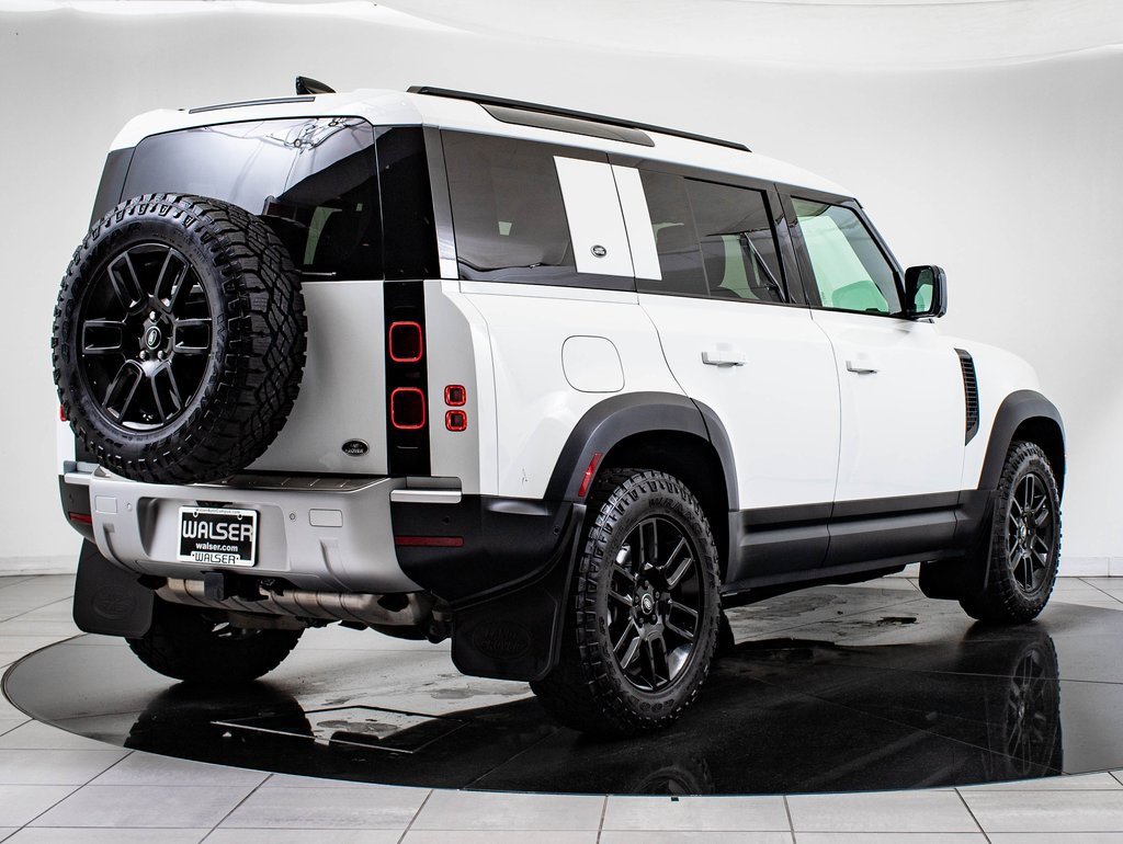 2020 Land Rover Defender 110 HSE photo 5