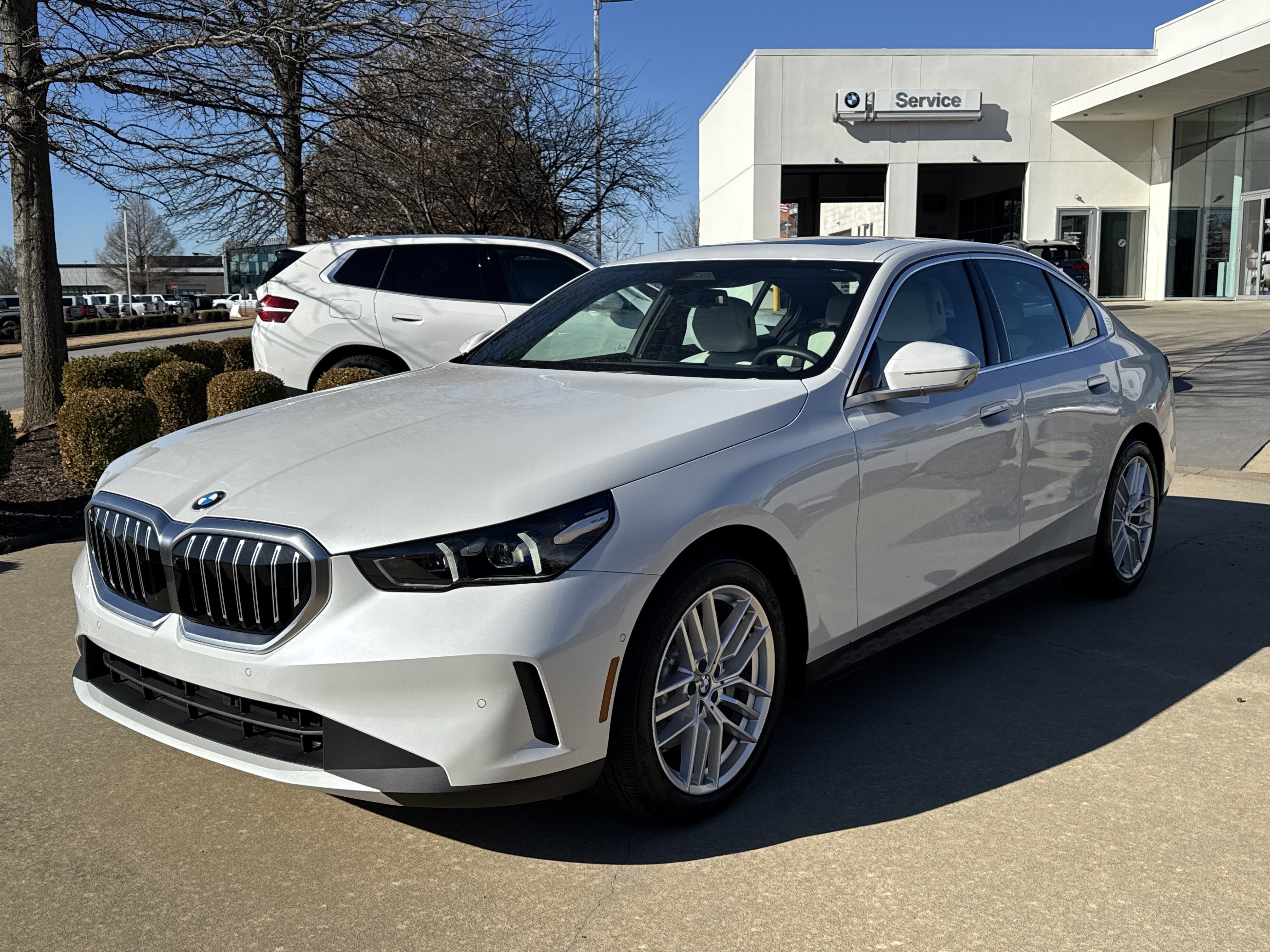 2025 BMW 5 Series 530's photo