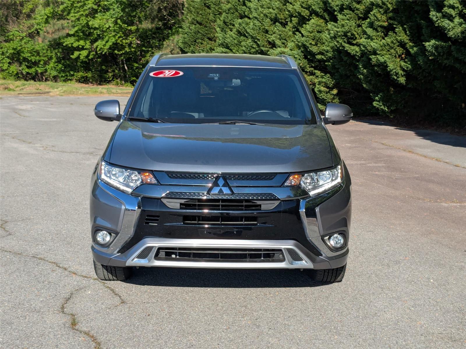 2020 Mitsubishi Outlander PHEV SEL photo 3