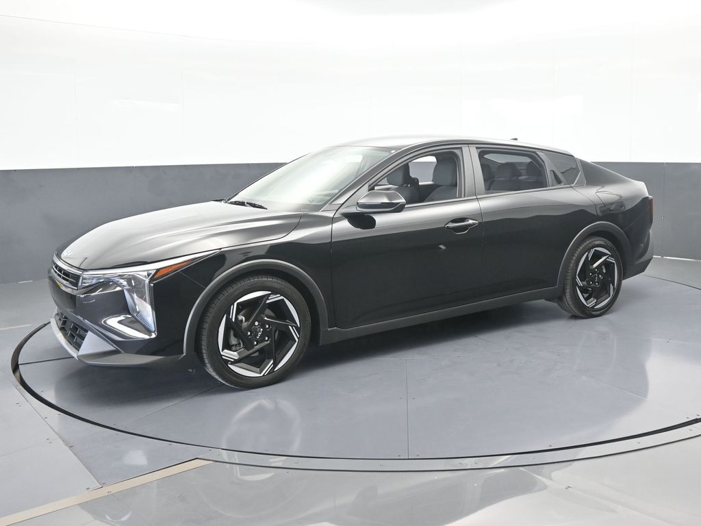 2025 Kia K4 EX's photo