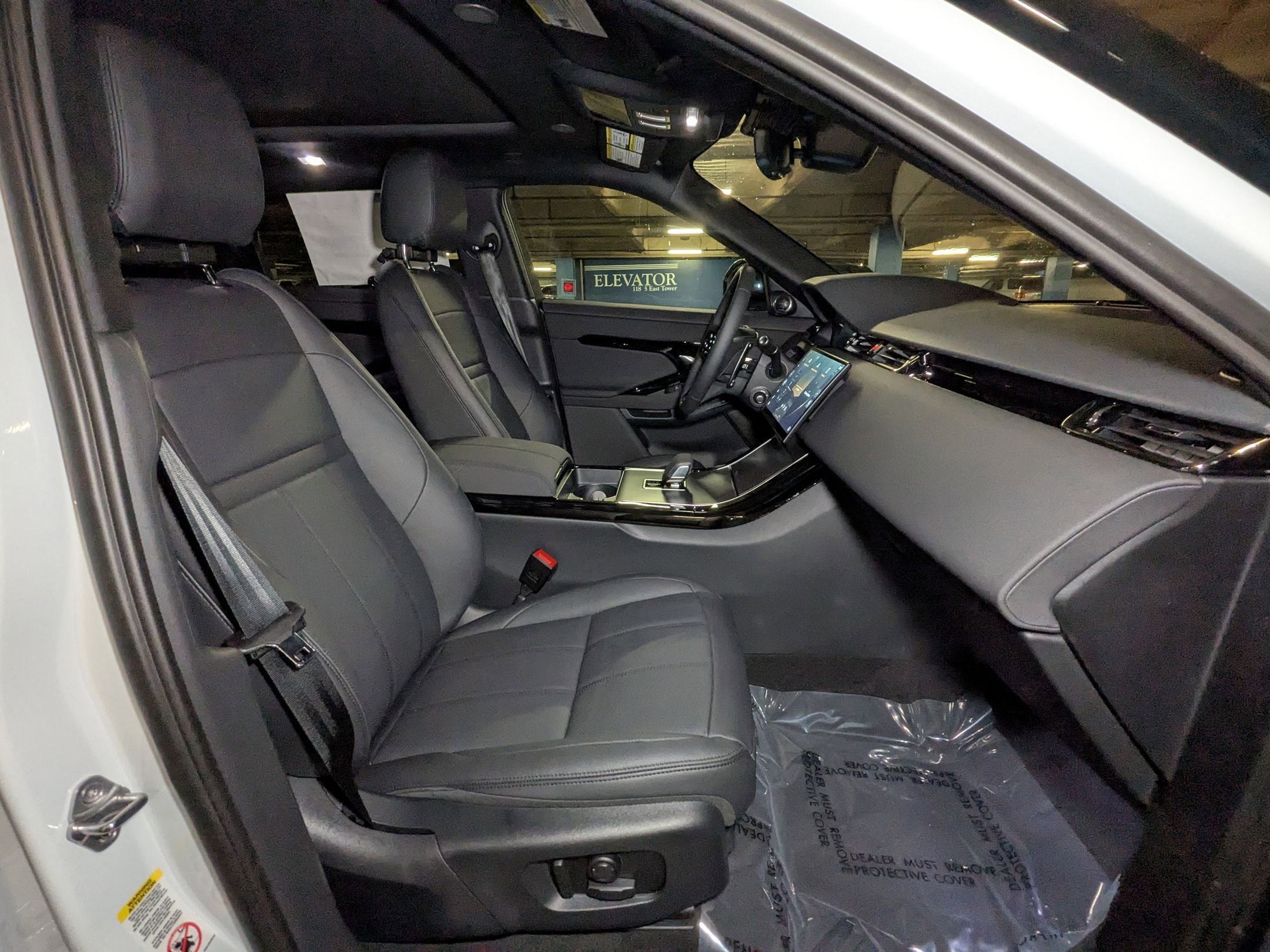 2026 Land Rover Range Rover Evoque S photo 17