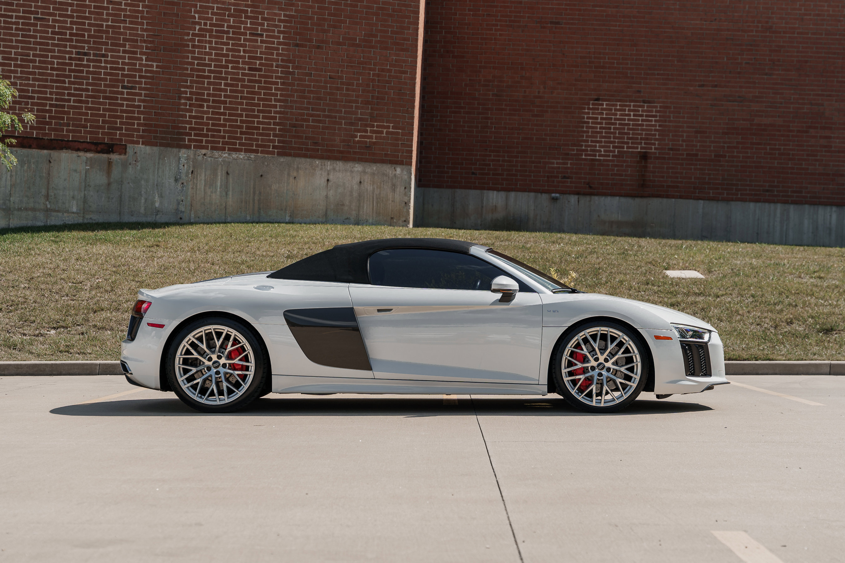 2017 Audi R8 Spyder V10 photo 4
