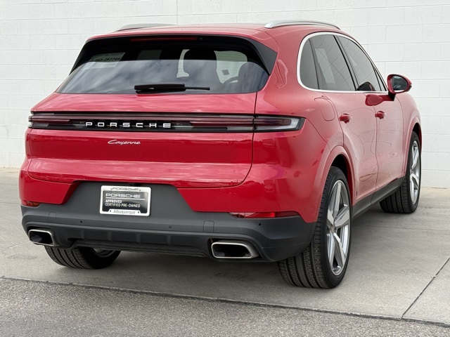 2025 Porsche Cayenne Base photo 10