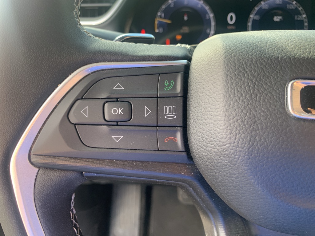 2024 Jeep Grand Cherokee Altitude photo 9