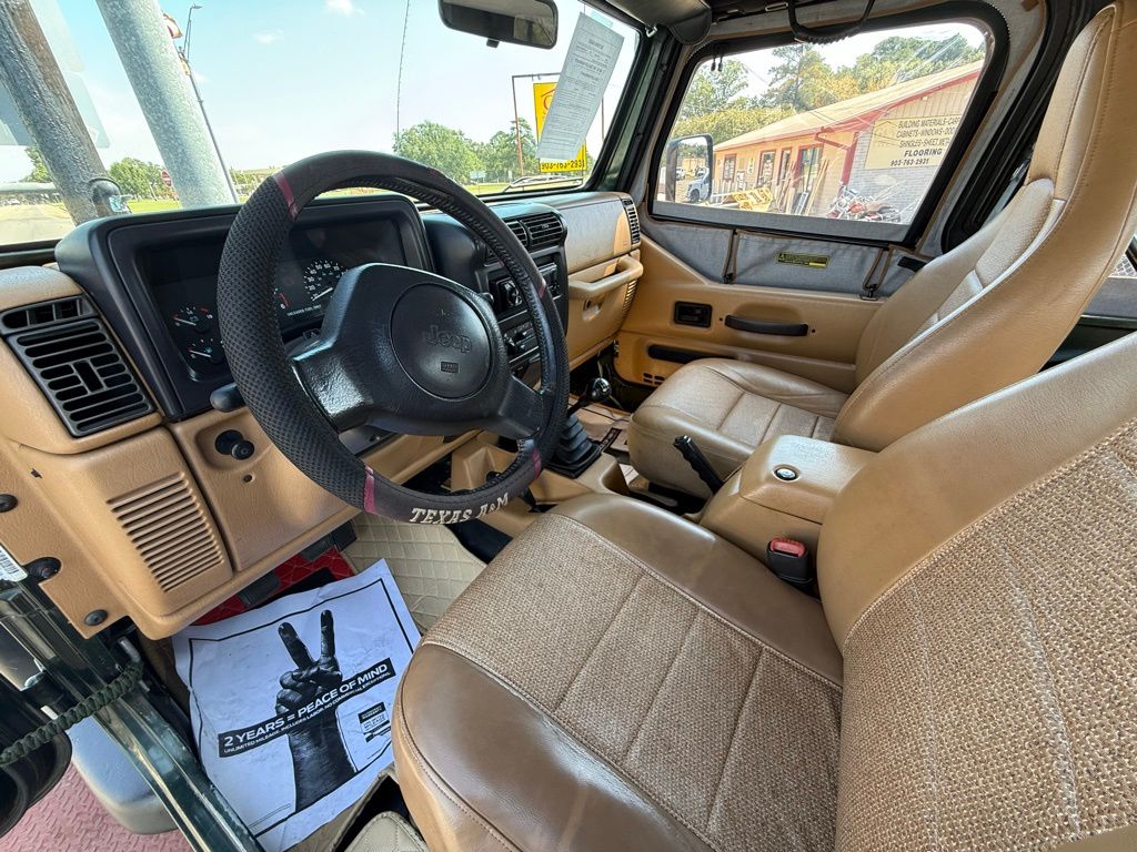 1997 Jeep Wrangler SE photo 10