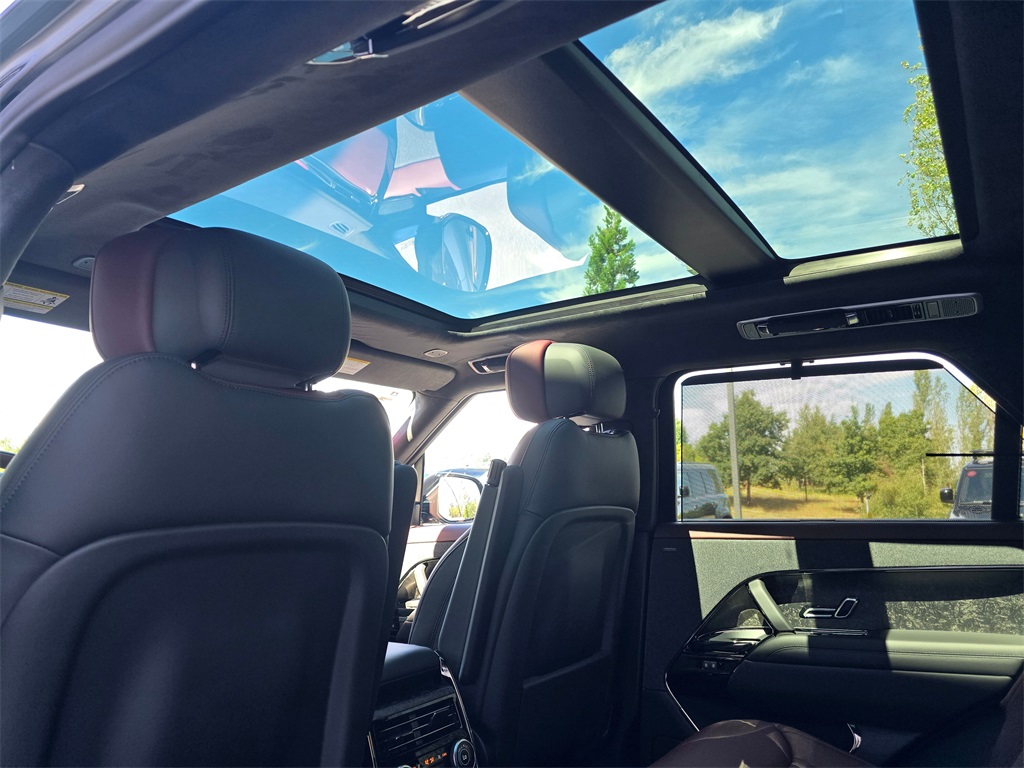 2025 Land Rover Range Rover Sport Autobiography PHEV photo 23
