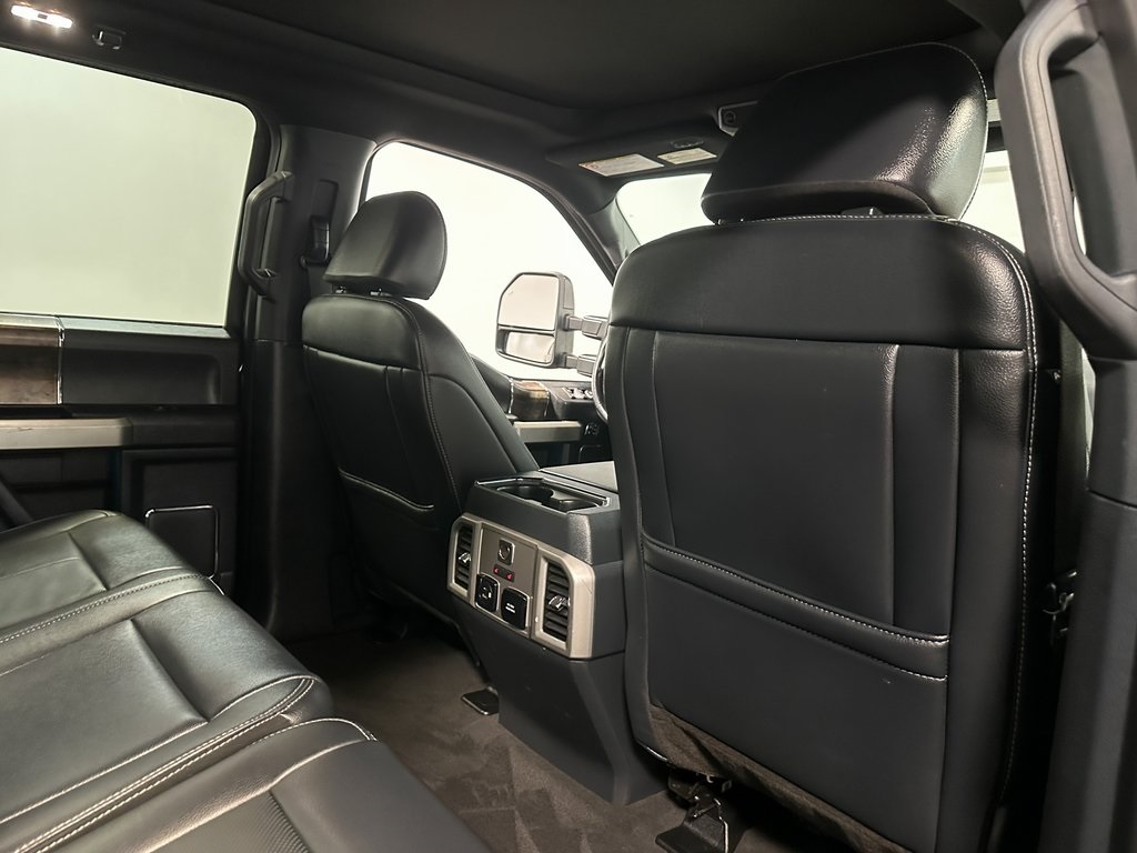 2022 Ford F-250 photo 13