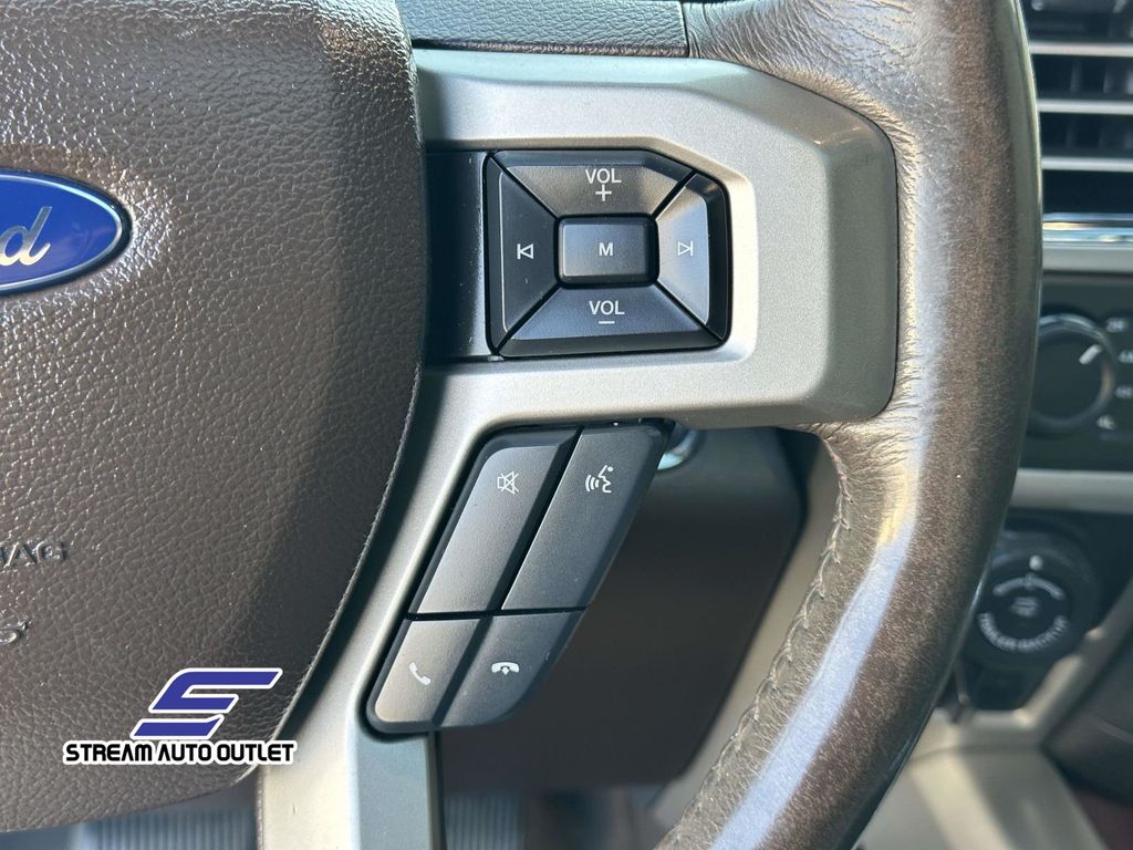 2016 Ford F-150 King Ranch photo 24
