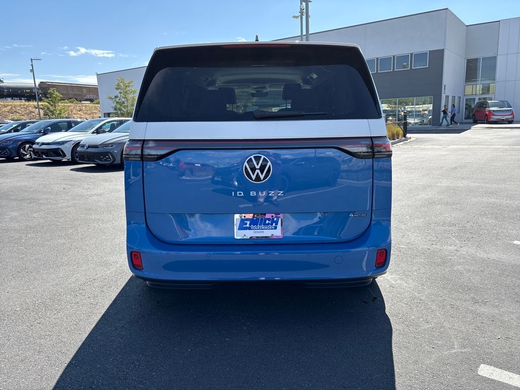 2025 Volkswagen ID. Buzz Pro Plus photo 4