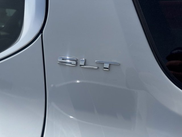Used 2023 Summit White GMC SLT image 8