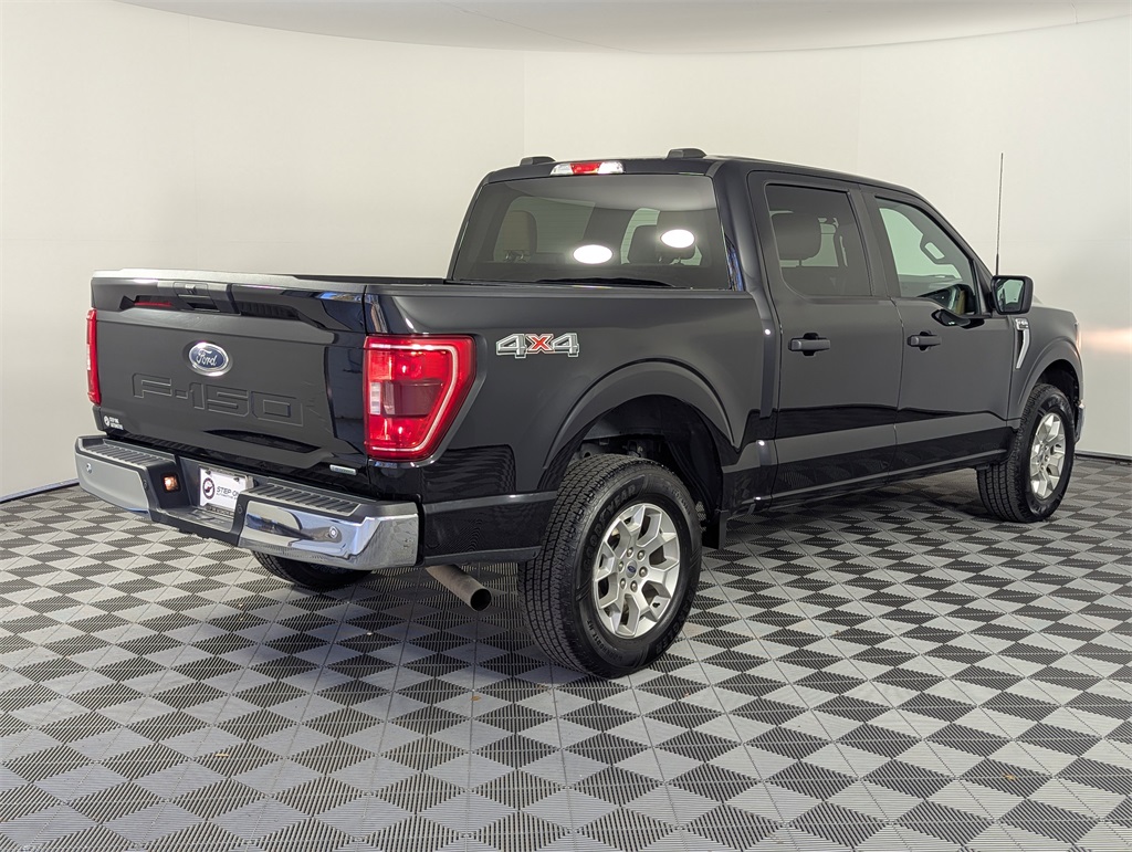 2023 Ford F-150 XLT photo 3
