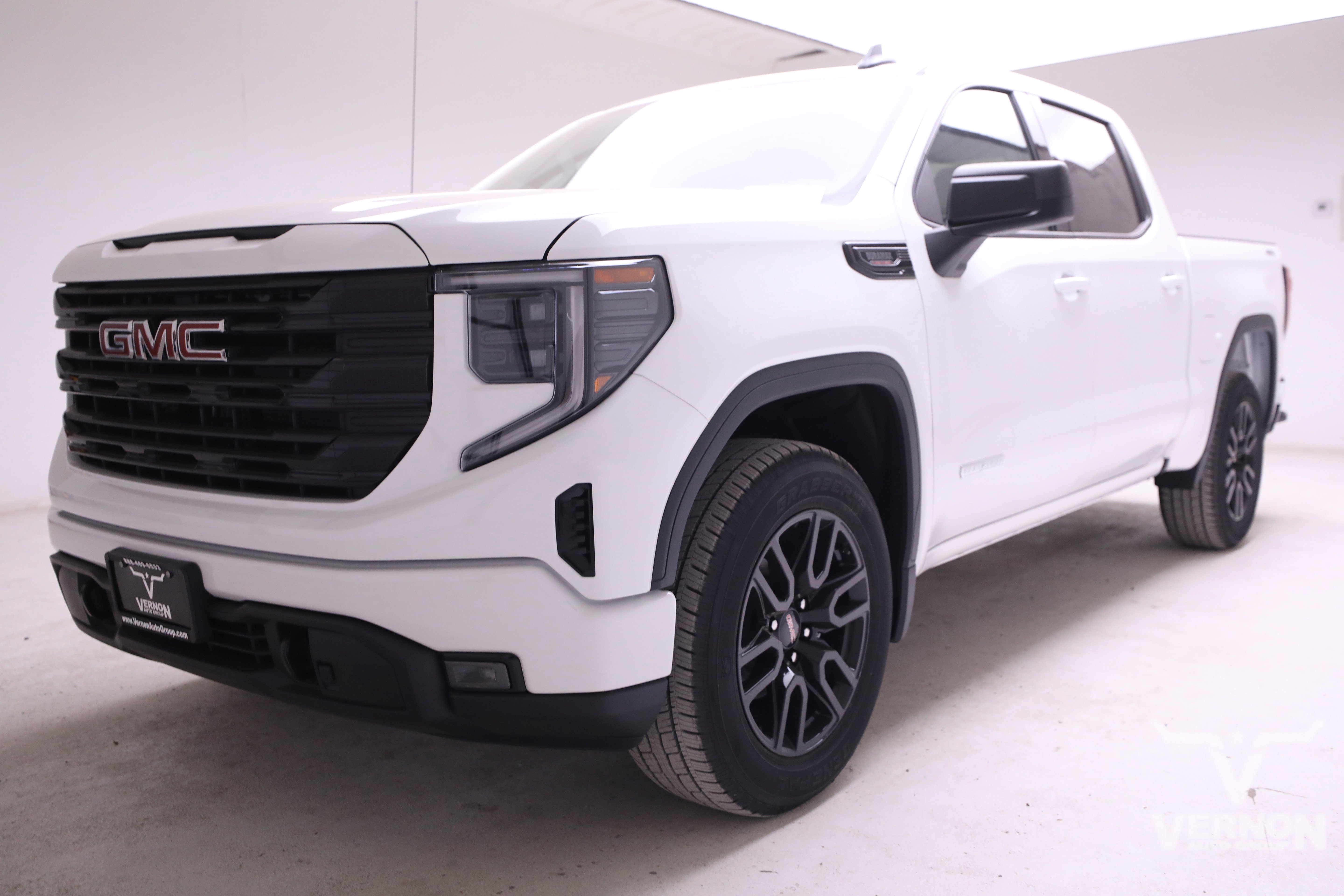 2026 GMC Sierra 1500 Elevation's photo