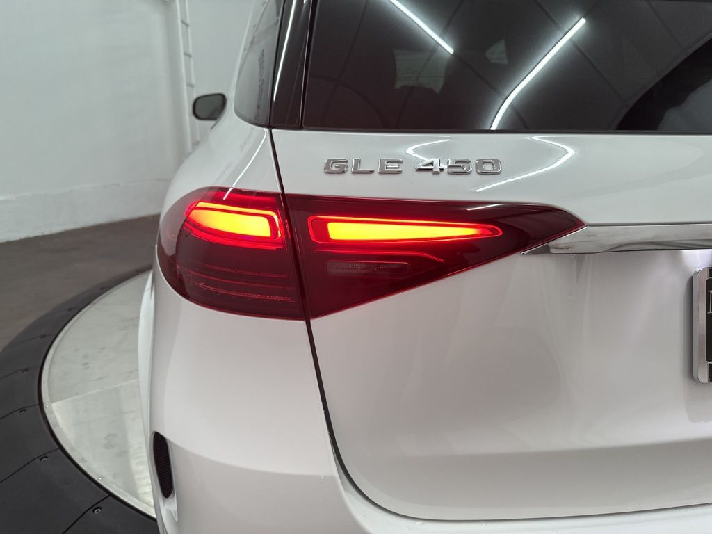 2026 Mercedes Benz GLE 450 4MATIC photo 29